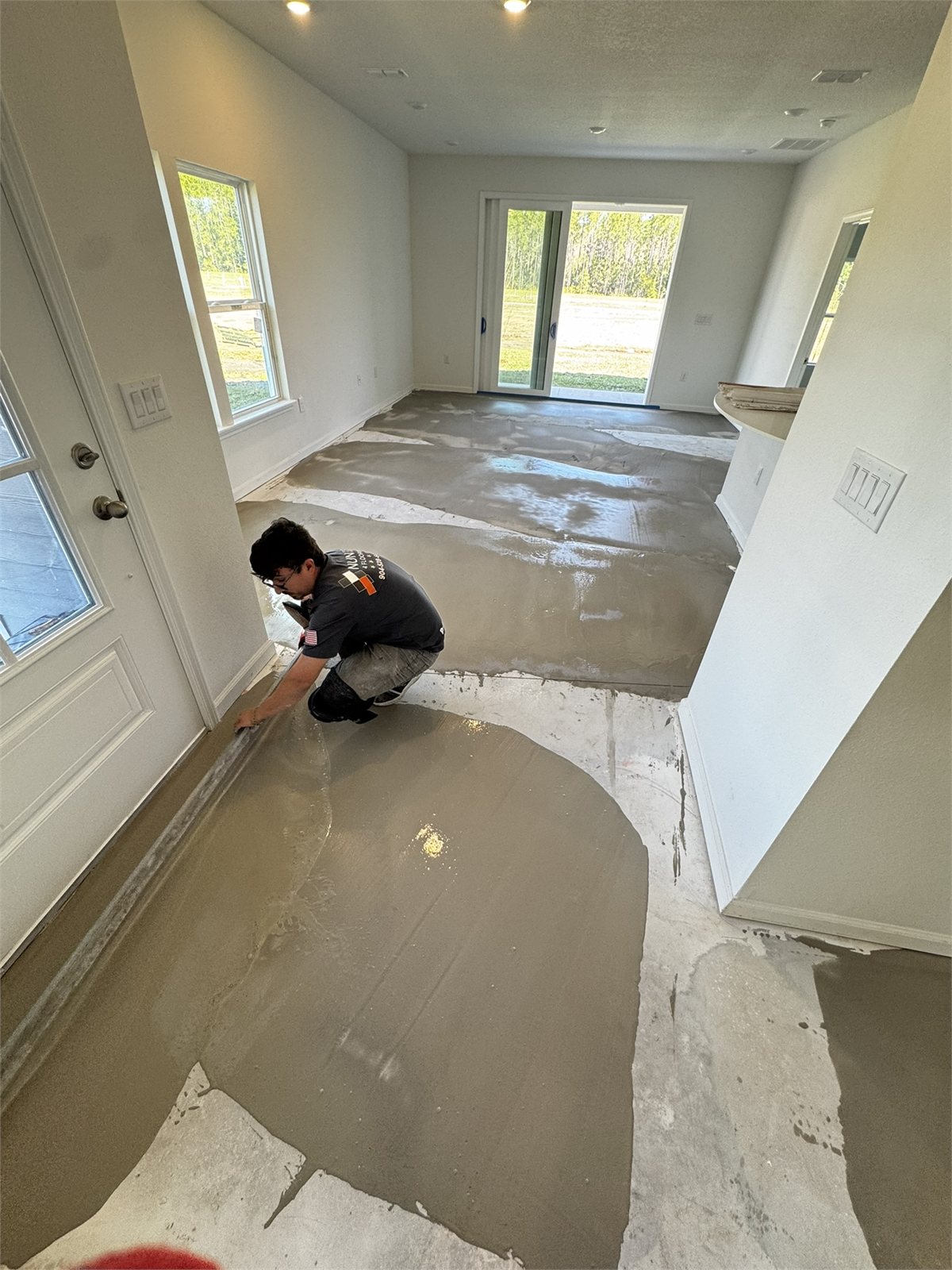 Subfloor preparation and self-leveling underlayment in Jacksonville, FL by Nunes 4 Flooring